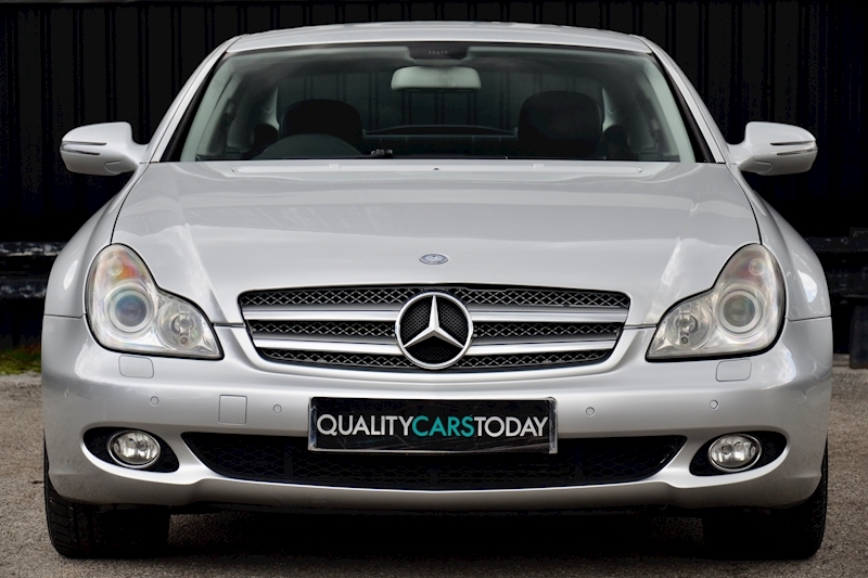 Mercedes-Benz CLS 320 CDO 1 Former Keeper + Full Mercedes Main Dealer History Image 3