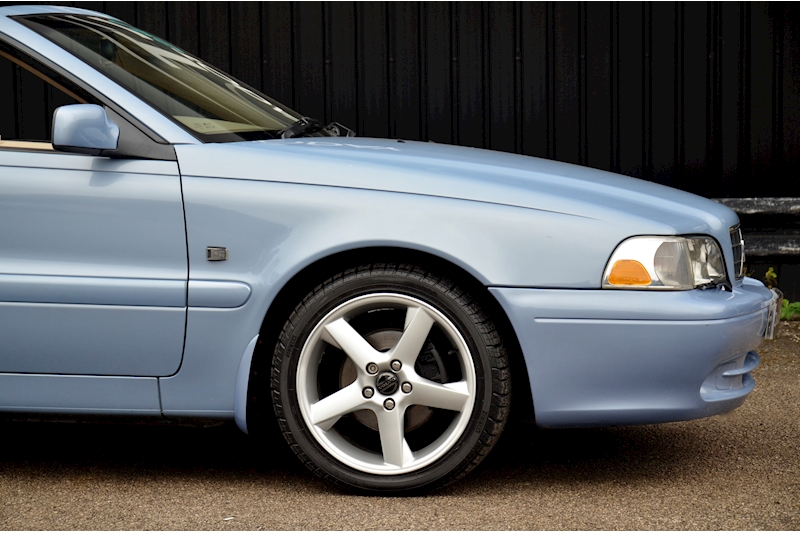 Volvo C70 GT Convertible C70 GT Convertible 2.4 2dr Convertible Automatic Petrol Image 21