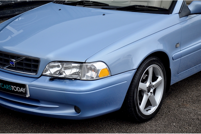 Volvo C70 GT Convertible C70 GT Convertible 2.4 2dr Convertible Automatic Petrol Image 32