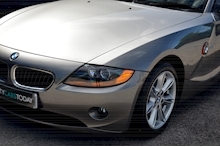 BMW Z4 2.2 SE Manual 1 Owner + Just 14k Miles + Outstanding - Thumb 13