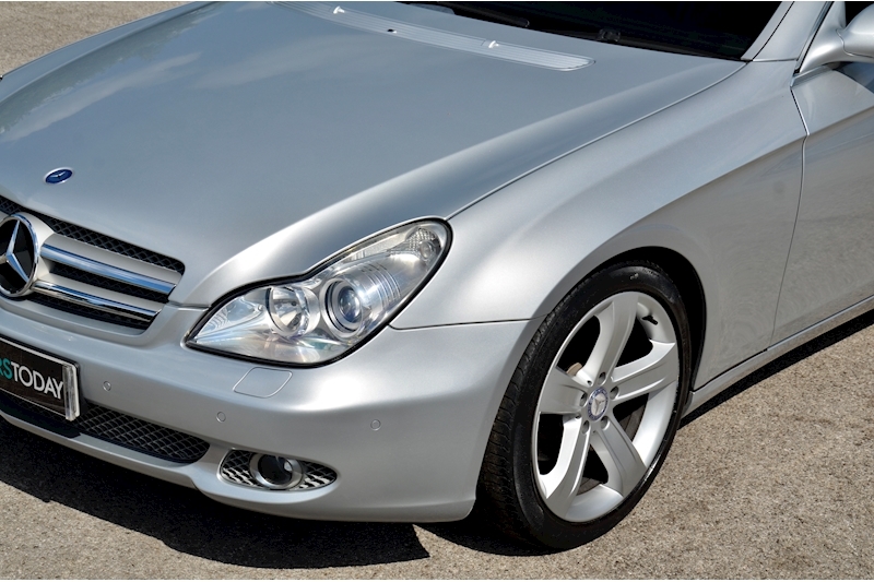 Mercedes-Benz CLS 320 CDI 1 Owner + 12 Mercedes Main Dealer Services Image 9