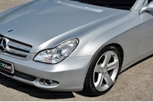 Mercedes-Benz CLS 320 CDI 1 Owner + 12 Mercedes Main Dealer Services - Thumb 9