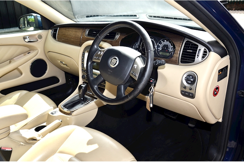 Jaguar X-Type 2.2D SE Automatic + 13 services + Desirable Specification Image 9