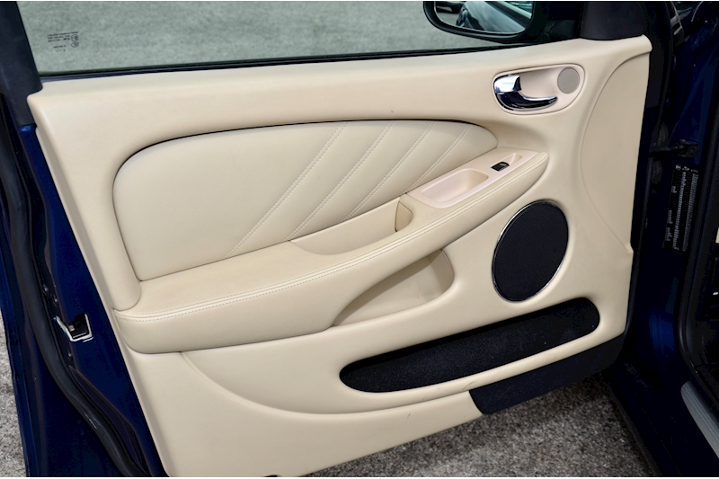 Jaguar X-Type 2.2D SE Automatic + 13 services + Desirable Specification Image 19