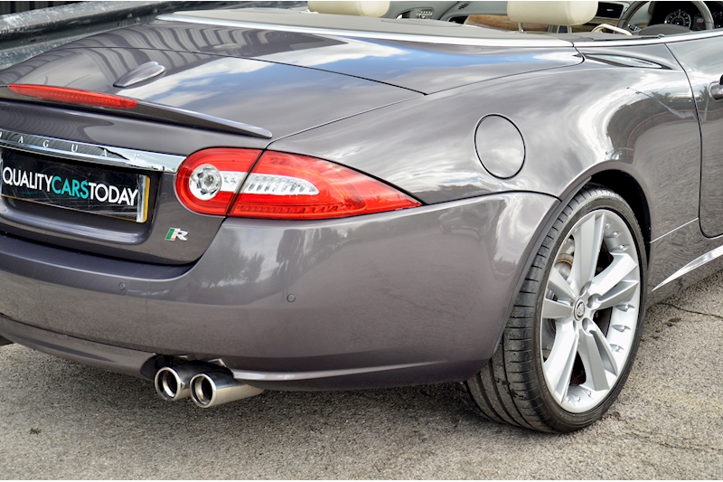 Jaguar XKR Convertible 1 Former Keeper + Full Jaguar Main Dealer History Image 14