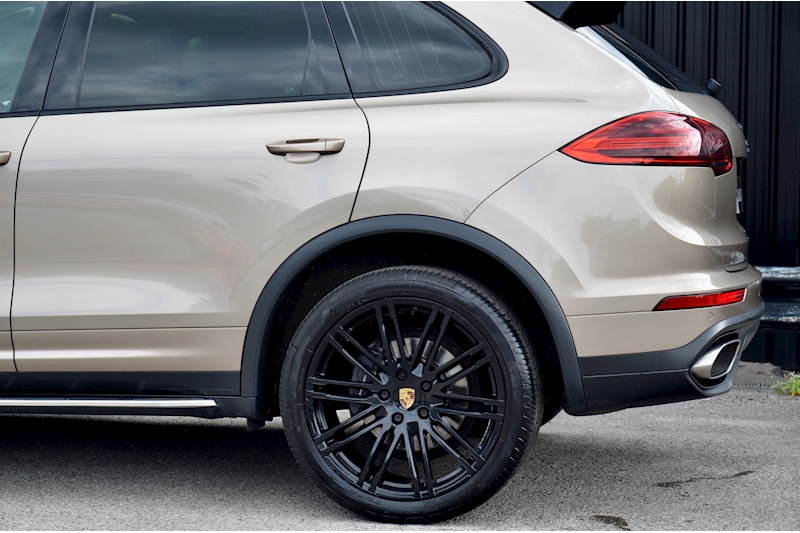 Porsche Cayenne D Over £20k in Cost Options + Huge / Rare Spec Image 45