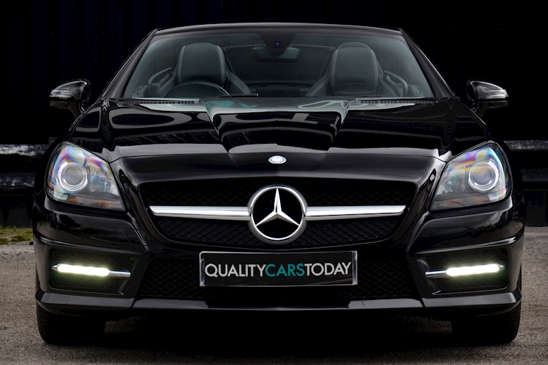 Mercedes-Benz SLK 250 CDI AMG Sport Pano Roof + AirScarf + Heated Seats + DAB + Reverse Camera Image 3