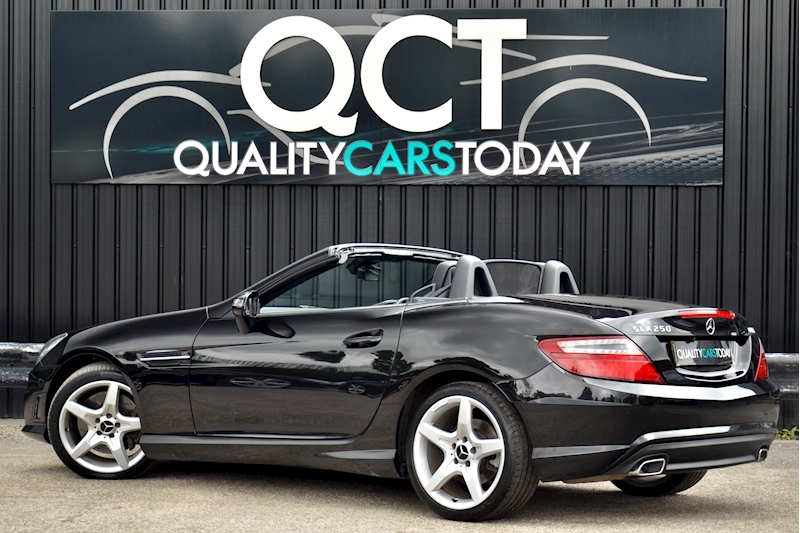 Mercedes-Benz SLK 250 CDI AMG Sport Pano Roof + AirScarf + Heated Seats + DAB + Reverse Camera Image 6