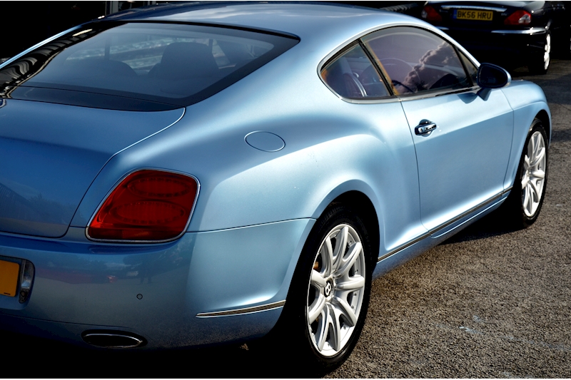 Bentley Continental GT W12 Continental GT W12 6.0 2dr Coupe Automatic Petrol Image 19