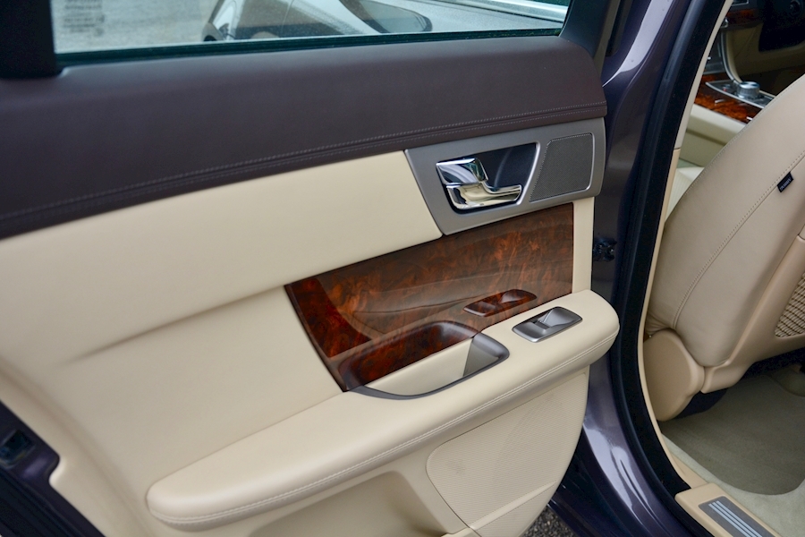 Jaguar Xf 3.0 V6 S Premium Luxury Xf 3.0 V6 S Premium Luxury V6 S Premium Luxury 3.0 4dr Saloon Automatic Diesel Image 23