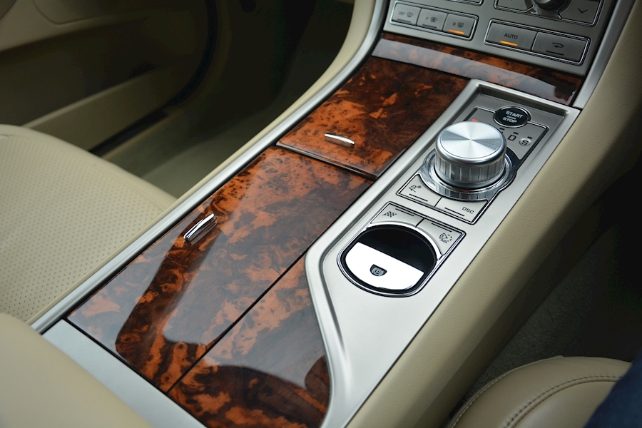 Jaguar Xf 3.0 V6 S Premium Luxury Xf 3.0 V6 S Premium Luxury V6 S Premium Luxury 3.0 4dr Saloon Automatic Diesel Image 36