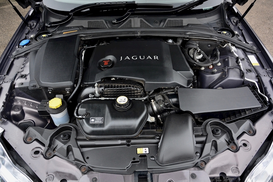 Jaguar Xf 3.0 V6 S Premium Luxury Xf 3.0 V6 S Premium Luxury V6 S Premium Luxury 3.0 4dr Saloon Automatic Diesel Image 44