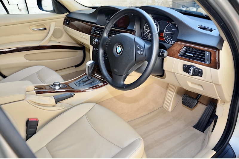 BMW 320d SE Business Edition 1 Owner + BMW History + Outstanding Condition Image 7