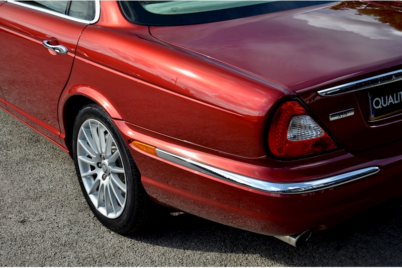 Jaguar XJ6 Executive 3.0 V6 + Radiance Red + Outstanding Condition Image 14