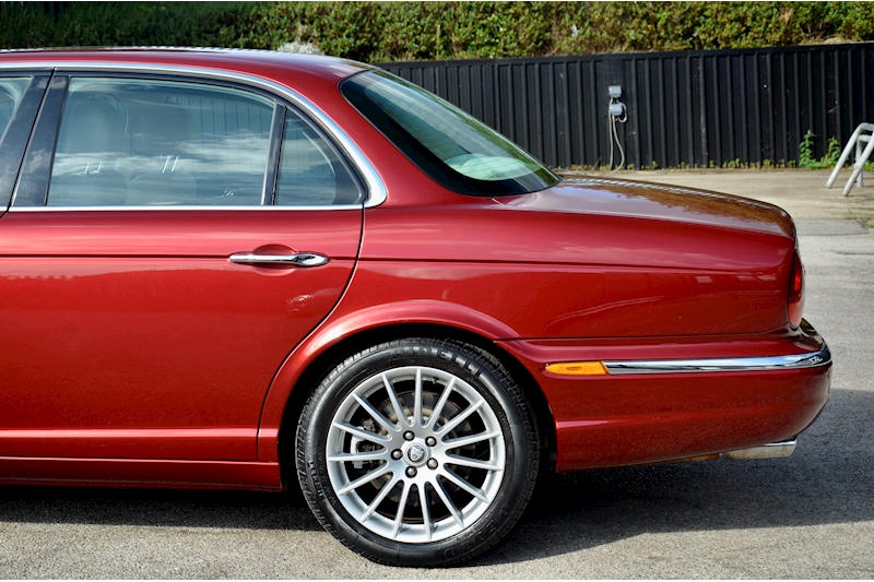 Jaguar XJ6 Executive 3.0 V6 + Radiance Red + Outstanding Condition Image 13