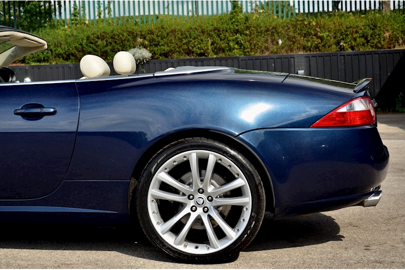 Jaguar XKR 4.2 V8 Convertible 2dr Petrol Auto Euro 4 (420 ps) Image 12