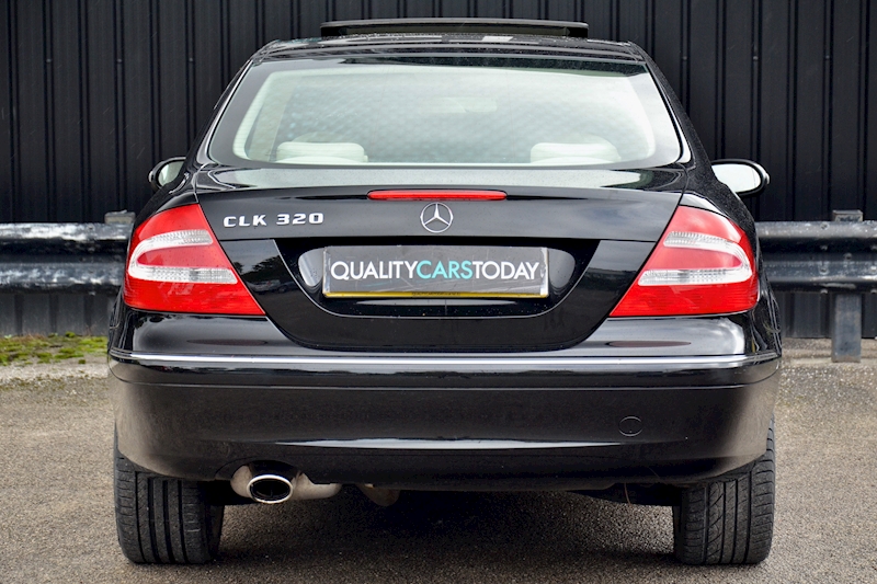 Mercedes-Benz CLK 320 Elegance Ultra Low Mileage + Full Service History Image 4