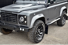 Land Rover Defender 90 2.2 TD + Just 17k Miles + Exceptional Condition - Thumb 30