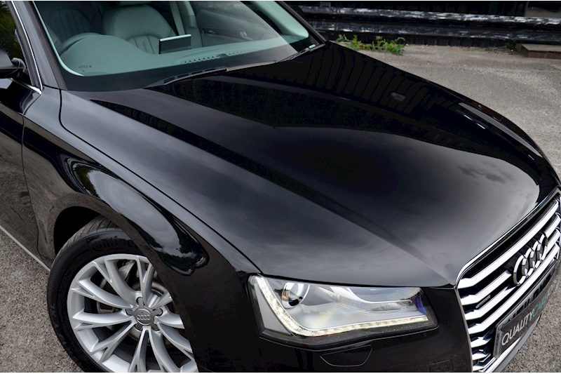 Audi A8 3.0 TDI Quattro Fully Documented History + Beautiful / Genuine Condition Image 14