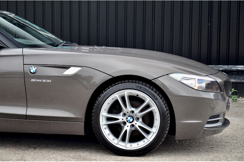 BMW Z4 2.5 23i Convertible 2dr Petrol Manual sDrive Euro 5 (204 ps) Image 15