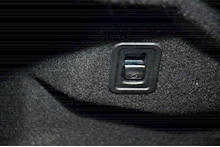 Mercedes-Benz E Class 3.0 E350d V6 AMG Line (Premium) Cabriolet 2dr Diesel G-Tronic+ 4MATIC Euro 6 (s/s) (258 ps) - Thumb 24