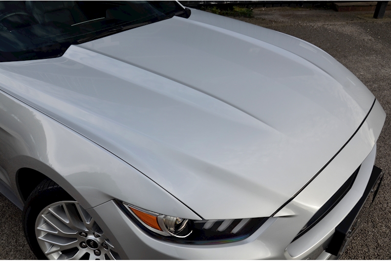 Ford Mustang GT Convertible 5.0 V8 Automatic + Custom Pack + Roush Exhaust + Exceptional Image 15