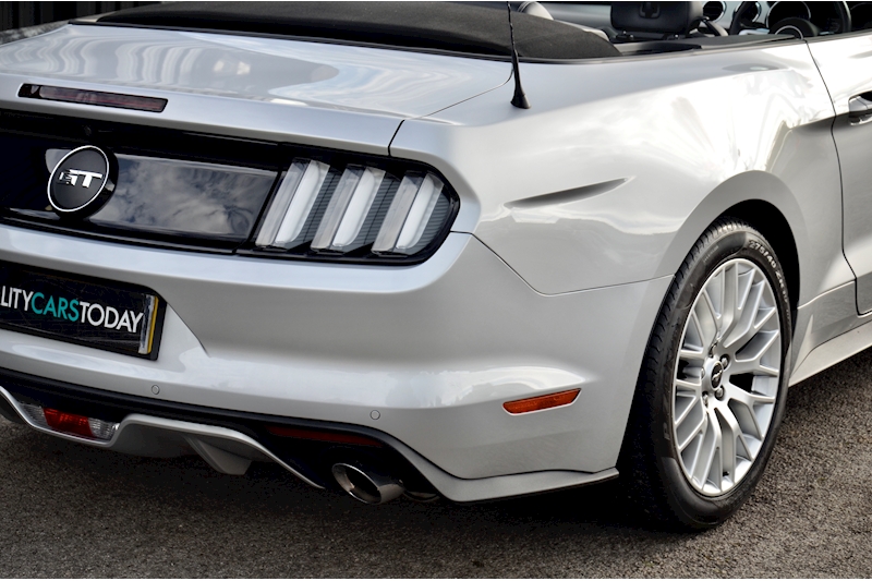 Ford Mustang GT Convertible 5.0 V8 Automatic + Custom Pack + Roush Exhaust + Exceptional Image 16