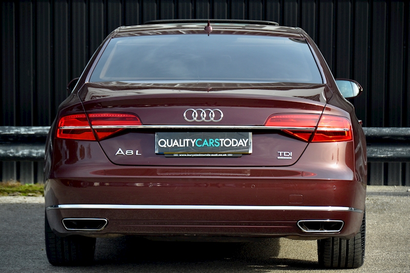 Audi A8 L 3.0 TDI Sport Executive Audi Exclusive Custom Paint + Over 10k Cost Options + 1 Former Keeper Image 3