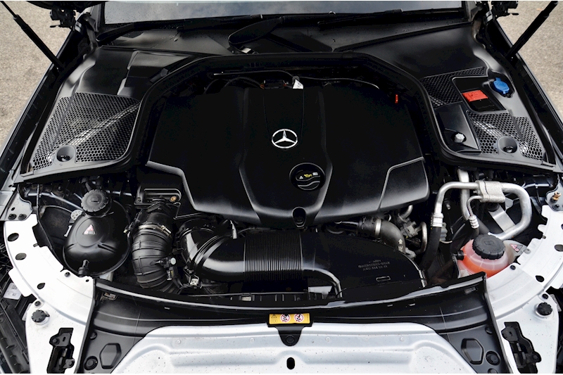 Mercedes-Benz C250d AMG Line Premium Plus 1 Former Keeper + Pano Roof + Burmester Image 38