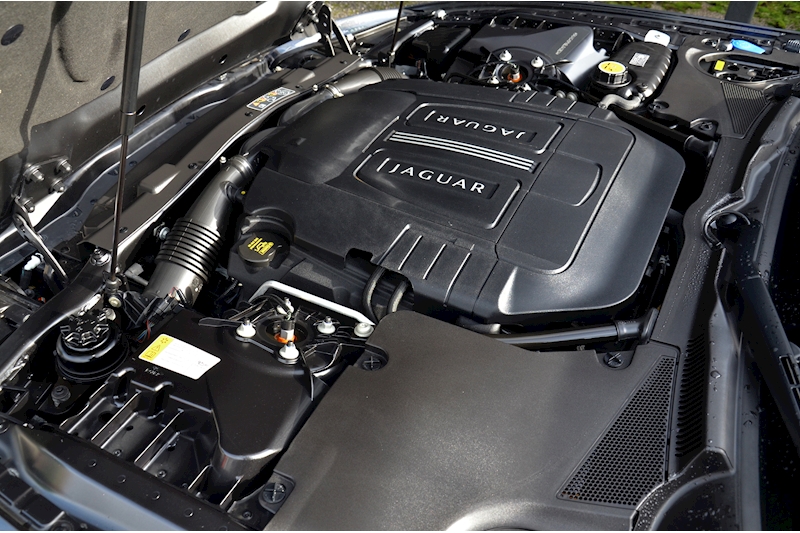 Jaguar XK 5.0 V8 Portfolio Coupe 2dr Petrol Auto Euro 5 (385 ps) Image 38