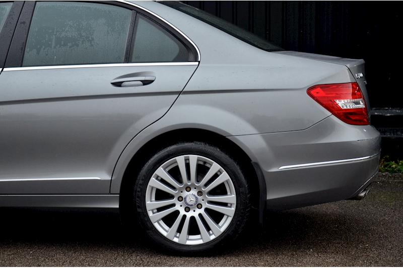 Mercedes-Benz C200 CDI Elegance 1 Former Keeper + Full Mercedes Main Dealer History Image 24