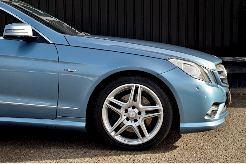 Mercedes-Benz E350 CDI Sport Convertible AirScarf + Reverse Camera + Just Serviced by MB Image 17