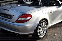 Mercedes-Benz SLK 200 Kompressor Just 24k Miles + Outstanding Condition - Thumb 28