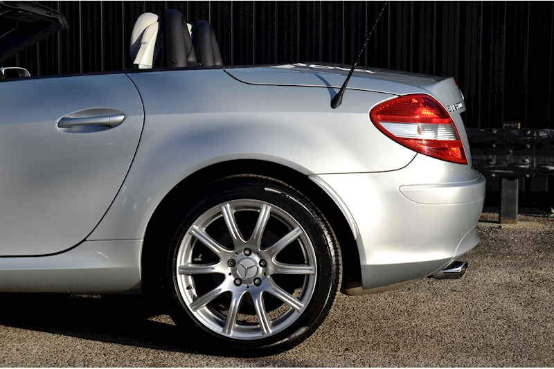 Mercedes-Benz SLK 200 Kompressor Just 24k Miles + Outstanding Condition Image 36