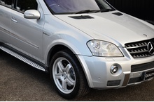Mercedes-Benz ML 63 AMG 3 Former Keepers + Full History + Outstanding - Thumb 6