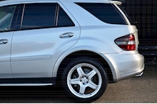 Mercedes-Benz ML 63 AMG 3 Former Keepers + Full History + Outstanding - Thumb 44