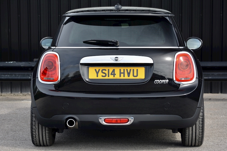 Mini Mini Mini Cooper 1.5 3dr Hatchback Manual Petrol Image 4