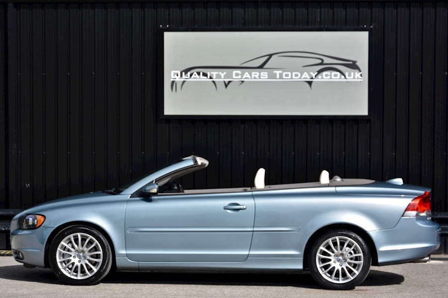 Volvo C70 2.5 T5 SE Automatic Full Service History + Beatiful Condition Image 1