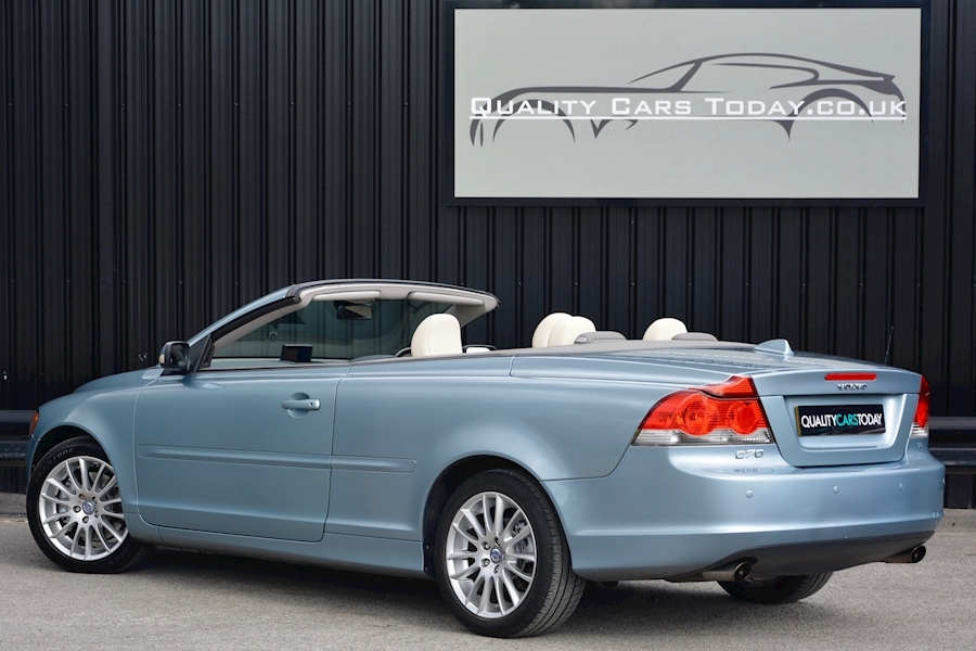 Volvo C70 2.5 T5 SE Automatic Full Service History + Beatiful Condition Image 6