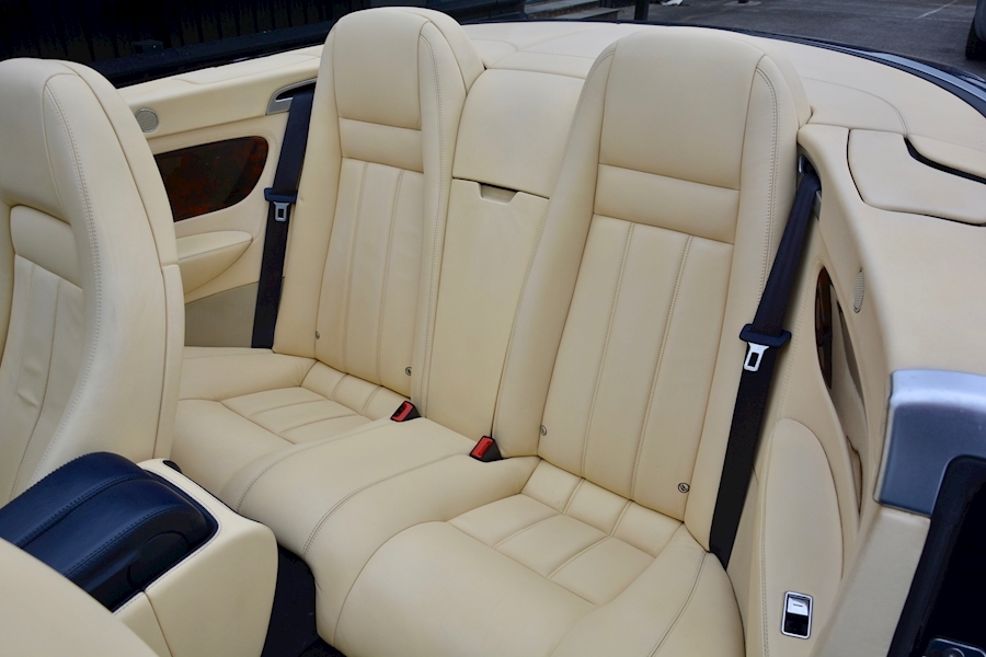 Bentley Continental GTC 6.0 W12 1 Gentleman Owner from New Image 33