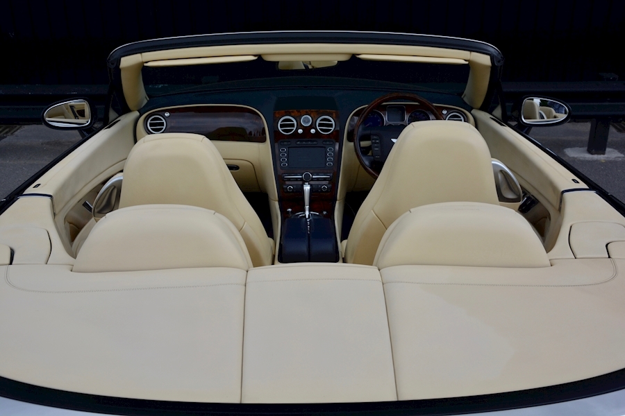 Bentley Continental GTC 6.0 W12 1 Gentleman Owner from New Image 42