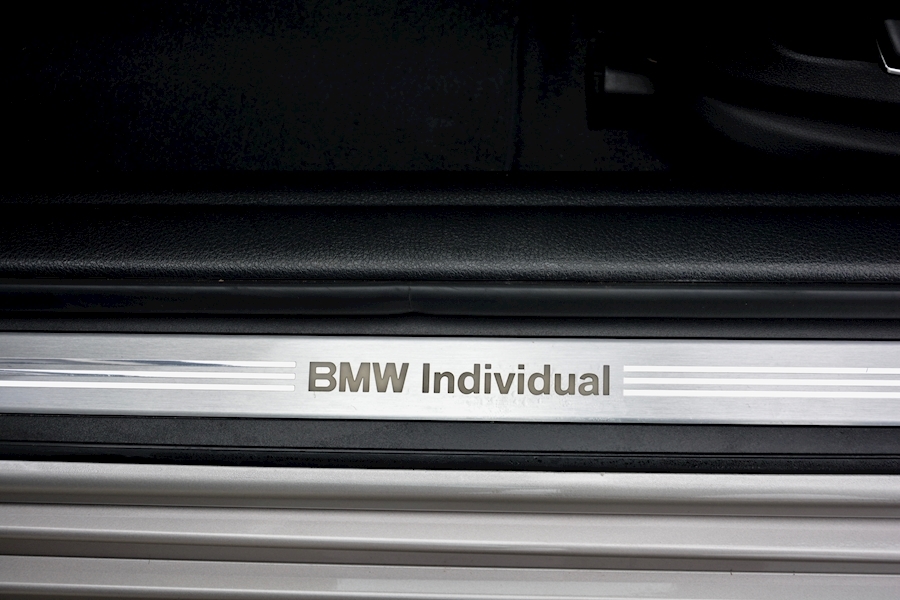 BMW 5 Series 5 Series 530D Luxury 3.0 4dr Saloon Automatic Diesel Image 39