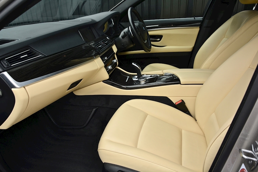 BMW 5 Series 5 Series 530D Luxury 3.0 4dr Saloon Automatic Diesel Image 2