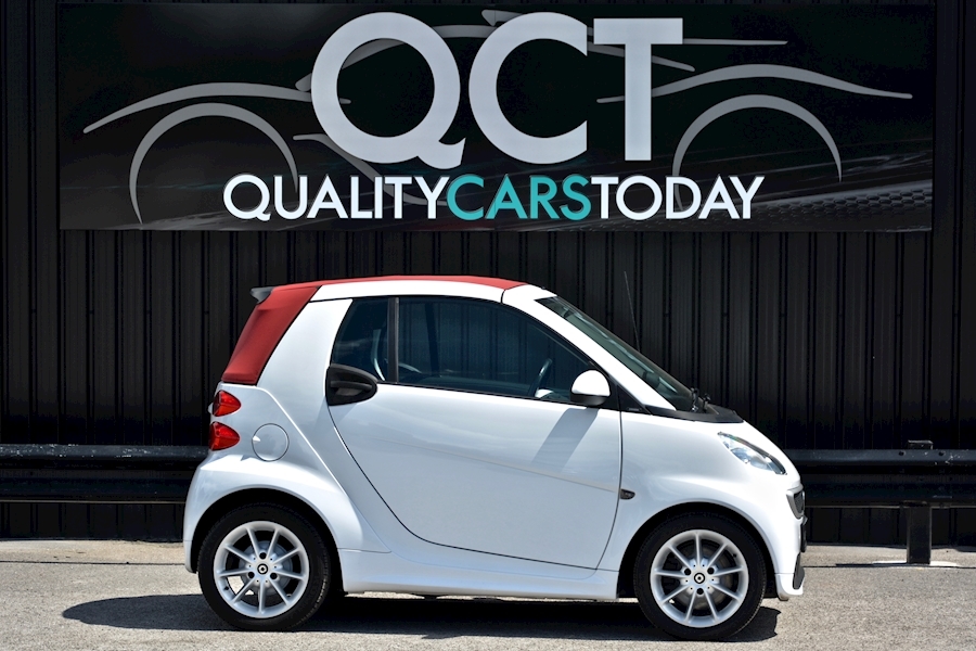Smart Fortwo Cabrio Passion 1.0 MHD Softtouch Full Service History + Sat Nav + Heated Seats Image 5