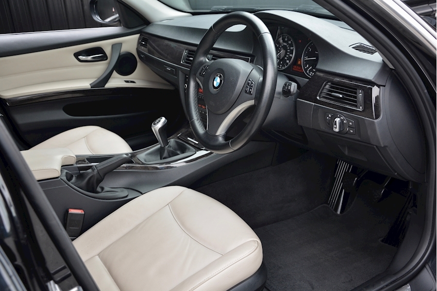 BMW 318i Exclusive Edition Full Service History Image 9