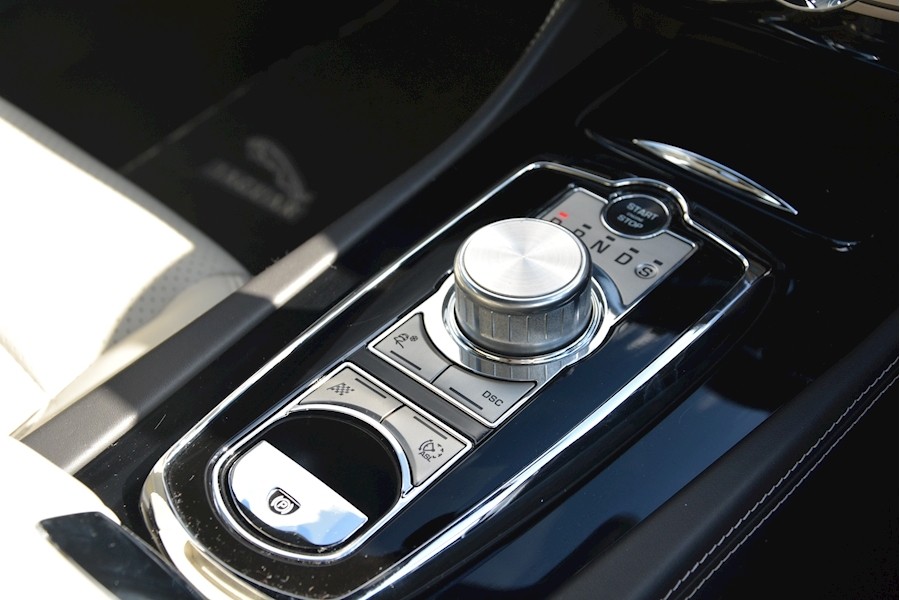Jaguar XkR 5.0 V8 Supercharged 5.0 V8 Supercharged Image 10