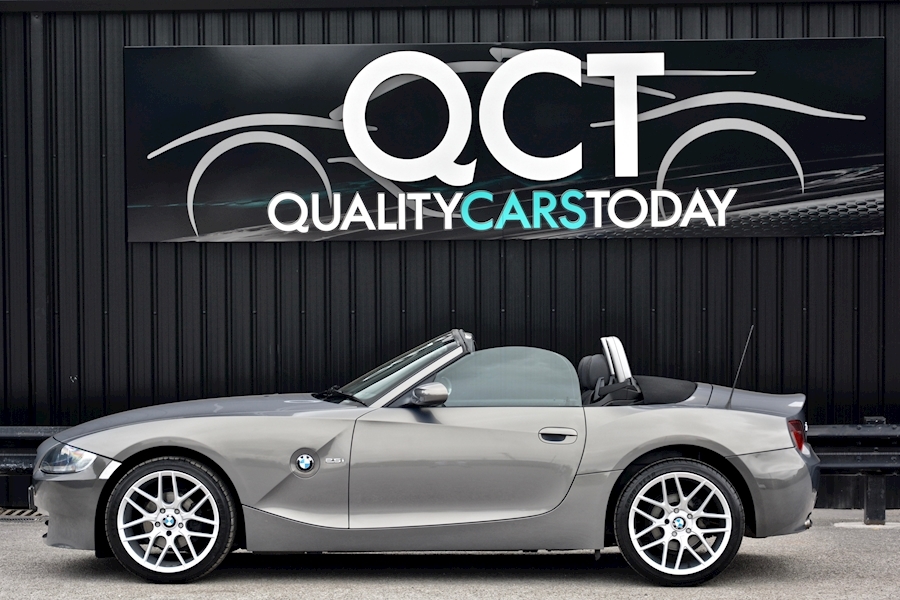 BMW Z4 2.5 SE Manual Roadster 2 Former Keepers + Just 34k Miles Image 1