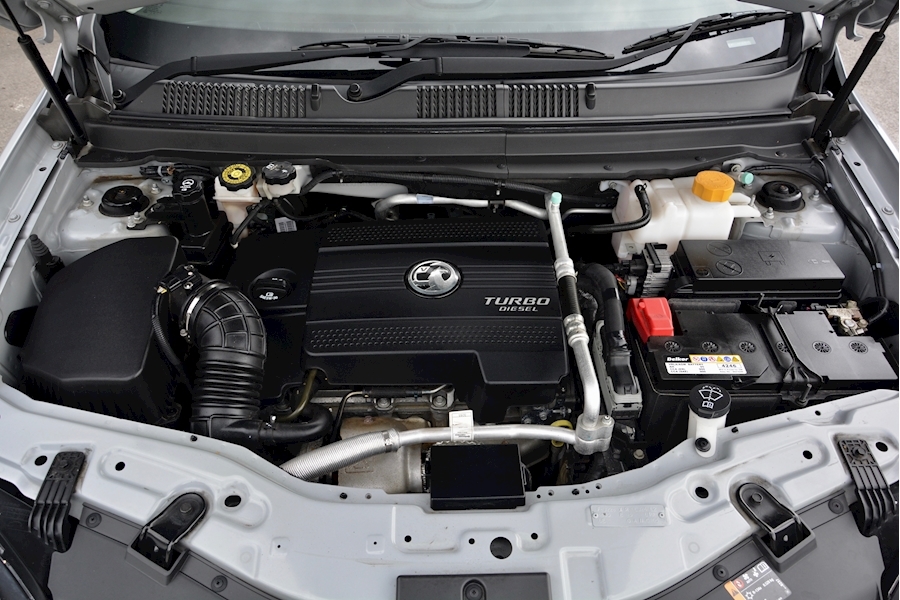 Vauxhall Antara Antara Se Nav Cdti S/S 2.2 5dr Hatchback Manual Diesel Image 36