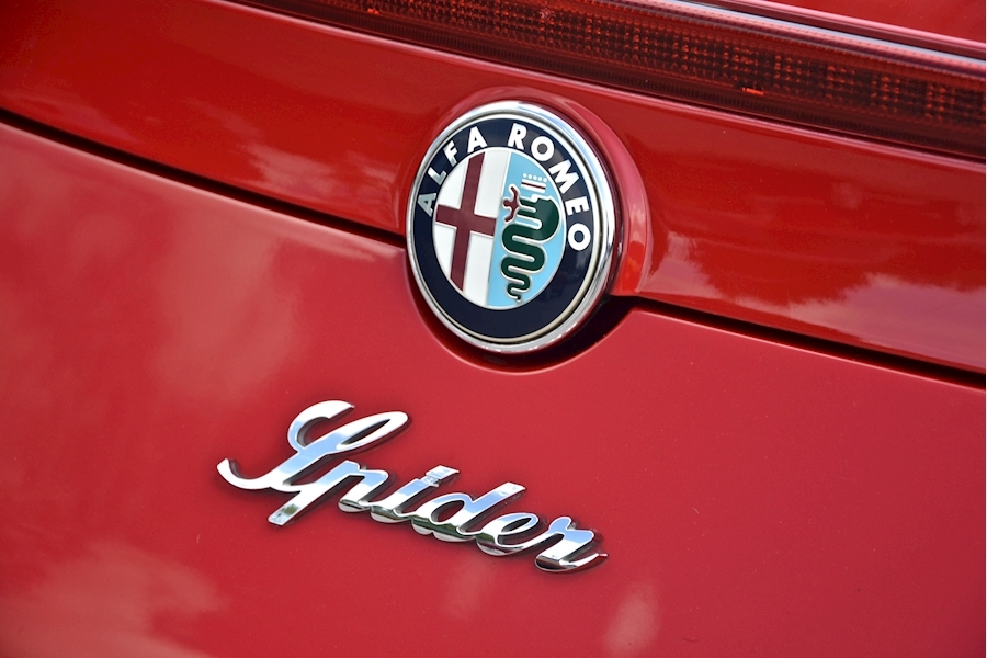Alfa Romeo Spider 3.2 V6 Q4 Manual Spider 3.2 V6 Q4 Manual Jts V6 Q4 3.2 2dr Convertible Manual Petrol Image 43
