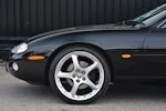 Jaguar/Daimler Xk8 4.2 V8 Coupe - Thumb 31